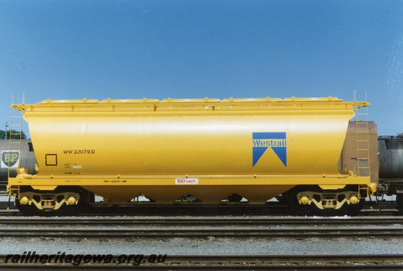 P08955
WW class 32079-D standard gauge grain hopper, side view, newly painted.
