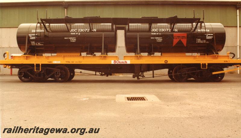 P08962
JOC class 23072-N twin tank bogie tank wagon, side view.
