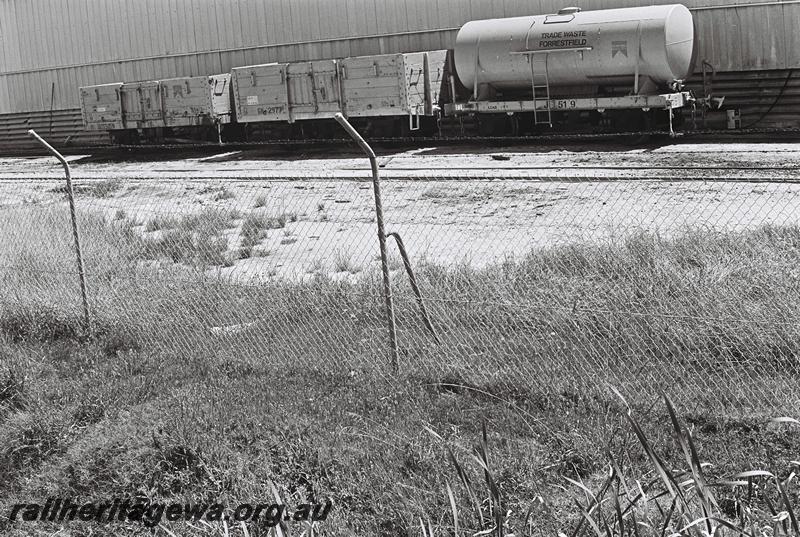 P08989
GST class 5059, GN class 2977, J class 519, side views
