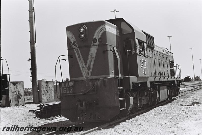 P09018
AA class 1517, Forrestfield Yard, front and side view.
