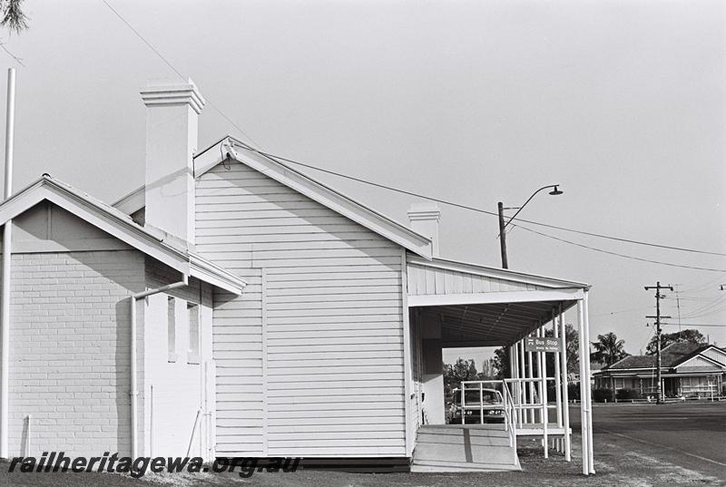 P09138
Station building, Busselton, BB line, end view of the building showing the rear veranda on the right
