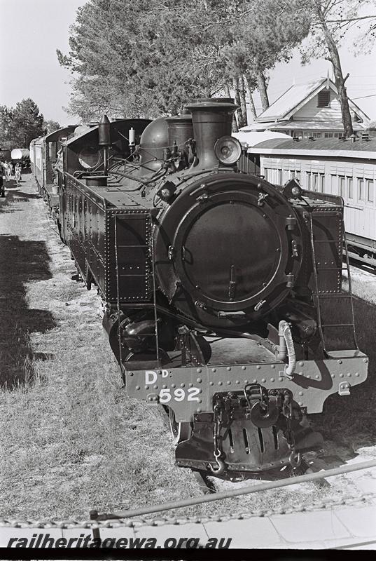 P09235
DD class 592, Rail Transport Museum, Bassendean, front view.
