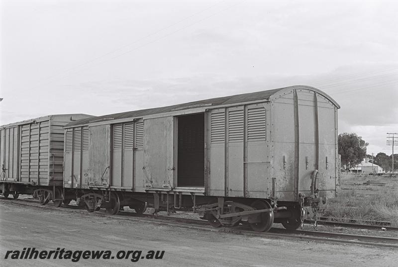 P09264
VD class 23179, side and end view
