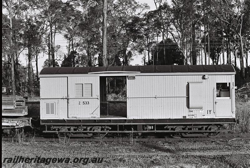 P09306
Z class 533 brakevan, Manjimup, PP line, side view
