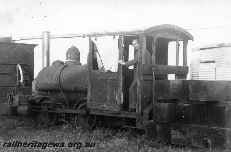 P09330
PWD Baldwin 0-4-0 loco 