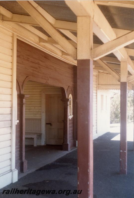 P09339
3 of 3 views of the station building at Busselton, BB line, view of the platform and the waiting room
