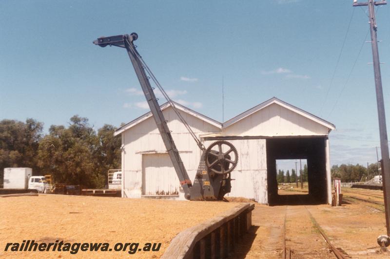 P09340
Goods shed, loading platform, platform crane, Busselton, BB line, end view 
