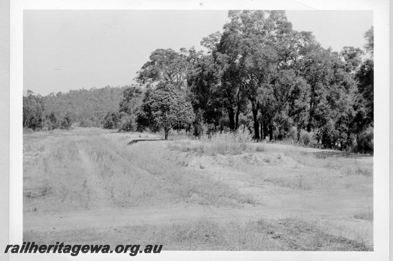 P09385
Parkerville, platform remains, formation. ER line.
