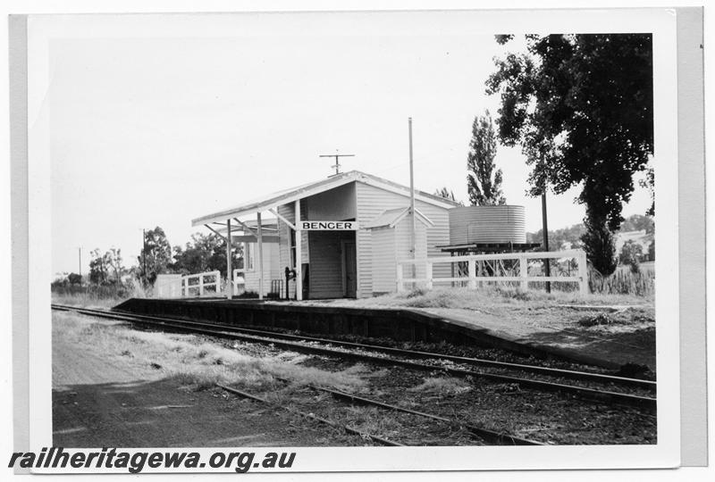 P09399
Benger, station buildings, platform, nameboard, overgrown siding. SWR line.
