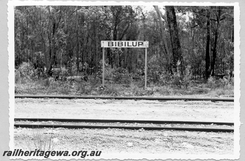 P09415
Bibilup, nameboard, siding. WN line.
