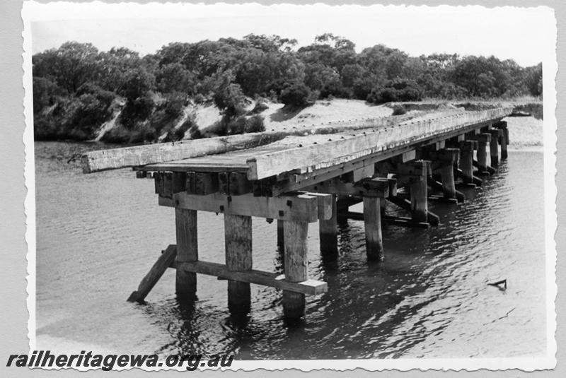 P09432
Railway bridge near Busselton, on section to Margaret River. BB line.
