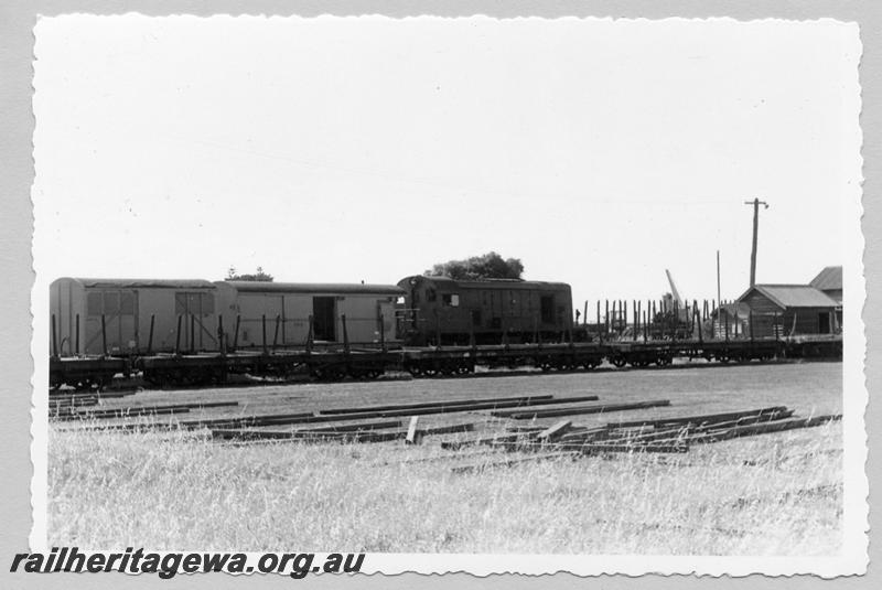 P09447
Busselton, F class 46 shunting. BB line.
