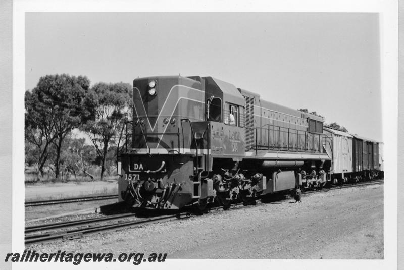 P09454
Narrogin, DA class 1571, GSR line.
