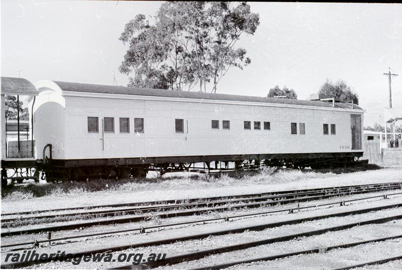 P09479
VW 5118, formerly AS 374, at Moora. MR line.
