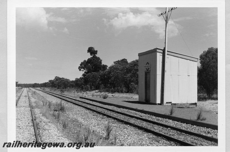 P09500
Moolibeenie, shed, low level platform, nameboard, siding. MR line. Same as P11189
