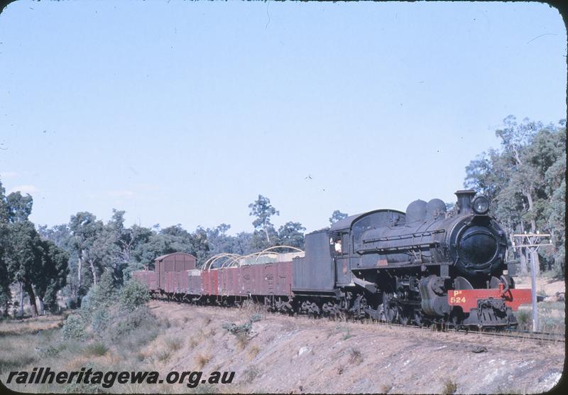 P09642
PR class 524 on 6 Goods east of Chidlow. ER line.
