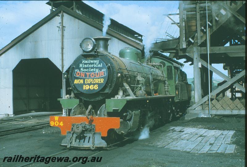 P09730
W class 904, loco shed, coaling stage, York, GSR line. On ARHS tour train, the 