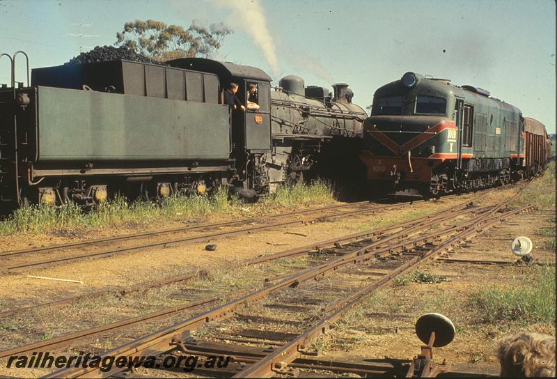 P09764
PM class 713 on up goods on main, X class 