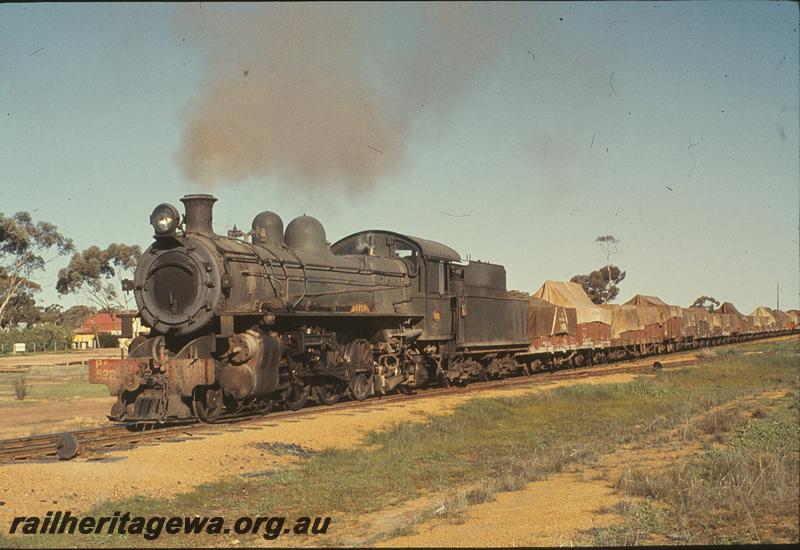 P09770
PR class 522 'Avon', goods train, tarpaulins on ridge poles, loop points, cheese knobs, departing Korbel. NWM line.
