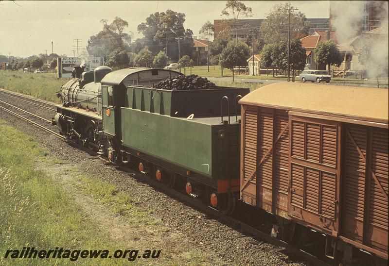 P09812
PM class 709, down goods, between Daglish and Subiaco. ER line.
