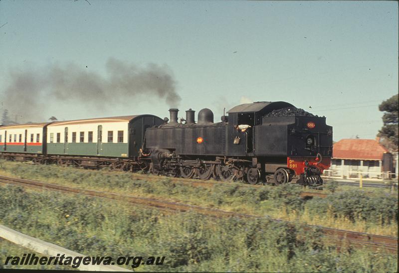 P09829
DD class 591, up passenger, near Mosman Park? ER line.
