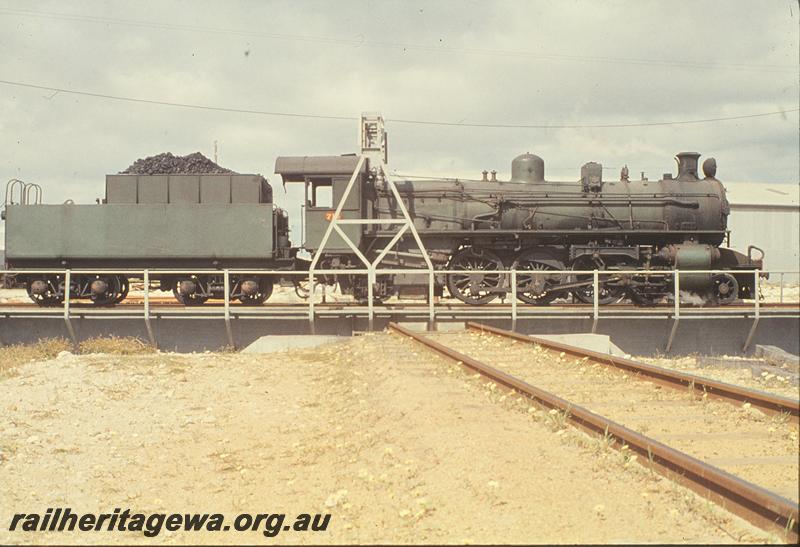 P09844
PMR class 715, on electric turntable, Leighton yard. ER line.
