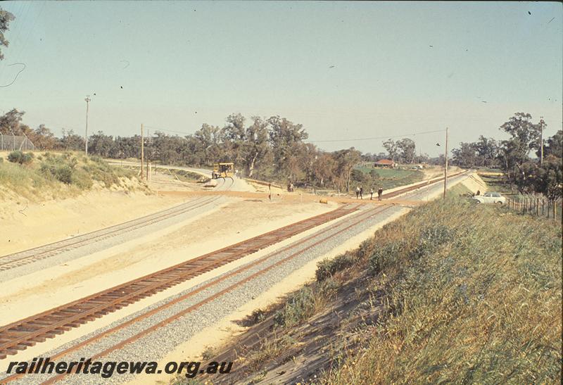 P09881
Construction works, standard gauge and narrow gauge, Cockburn Junction. Forrestfield - Fremantle and Kwinana line.
