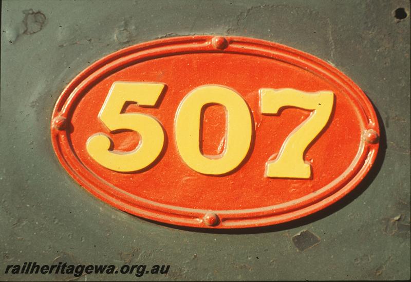 P09972
P class 507, numberplate detail. Collie loco shed. BN line.
