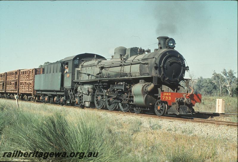 P09991
PMR class 733, down goods, picking up sheep wagons, on loop line, 34 mile peg, Serpentine. SWR line.
