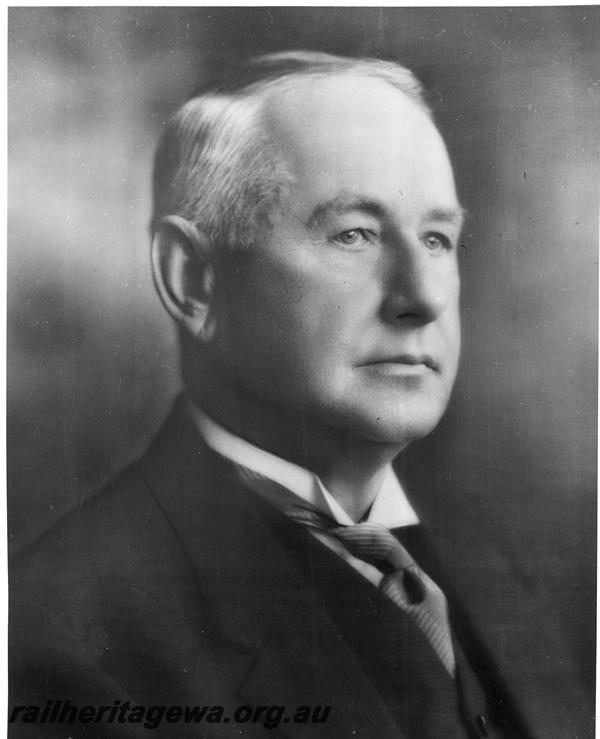 P10023
WAGR official, Mr E. A. Evans, Chief Mechanical Engineer 1920 - 1929, Commissioner of Railways 1929 - 1934, portrait
