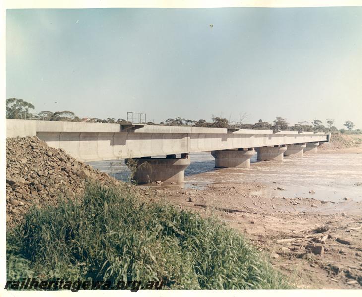 P10053
Bridge, concrete, over Avon River, Northam area, 
