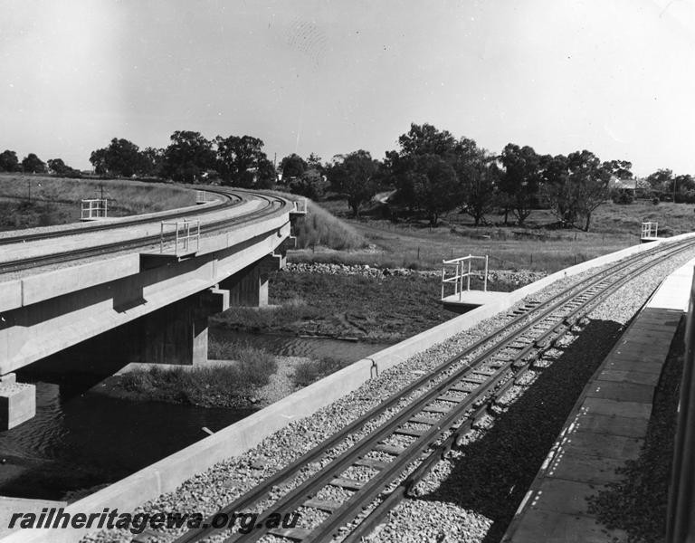 P10055
Bridges, concrete, Woodbridge Triangle, newly constructed
