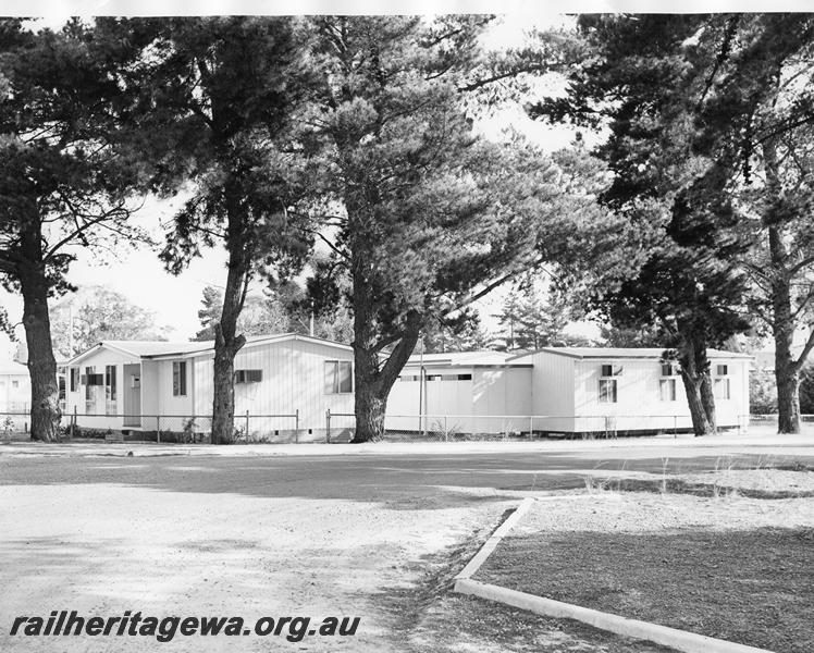 P10064
Barracks, Tambellup, GSR line, when new
