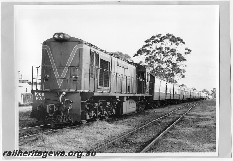 P10119
RA class 1908, Harvey, SWR line, heading the 