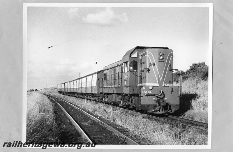 P10133
A class 1504, suburban passenger train
