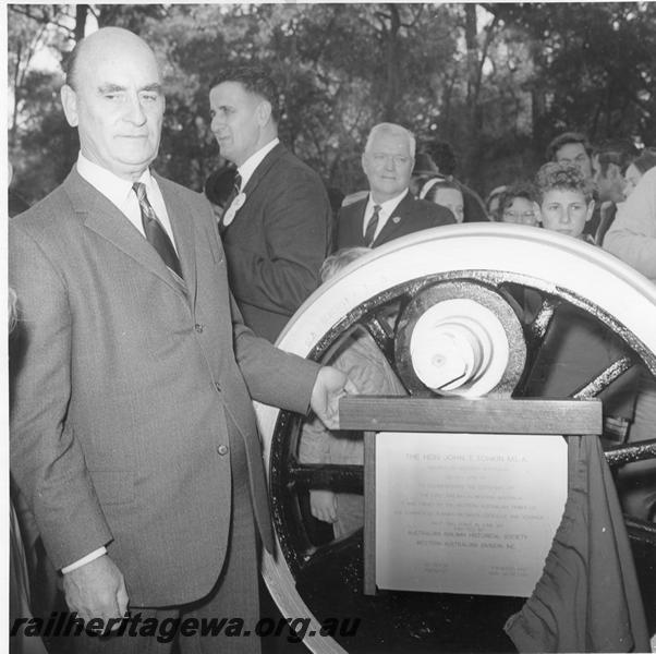 P10149
Premier John Tonkin, ARHS president Mr Noel Zeplin, Wonnerup, unveiling of the monument to commemorate the centenary of the first steam railway in West Australia
