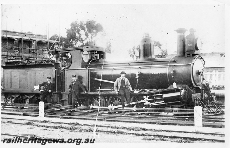 P10219
G class 68 in original condition, side and front view
