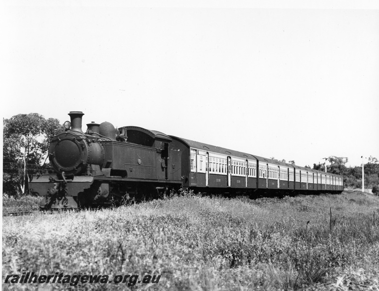 P10229
DS class loco hauling AYB class and AY class suburban carriages. Possibly a trial run of new carriages
