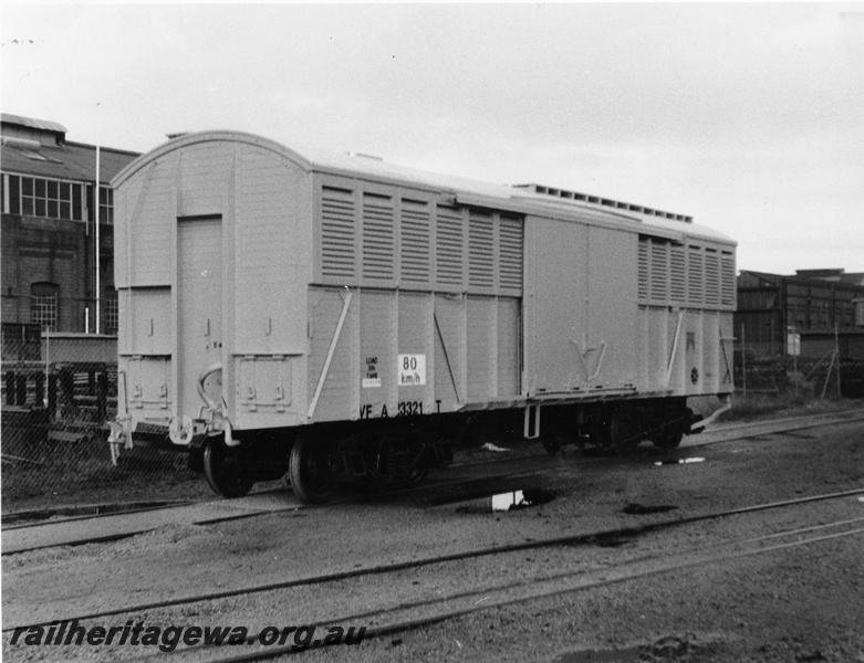 P10274
VFA class 23321, a VF class van converted to transport grain, end and side view
