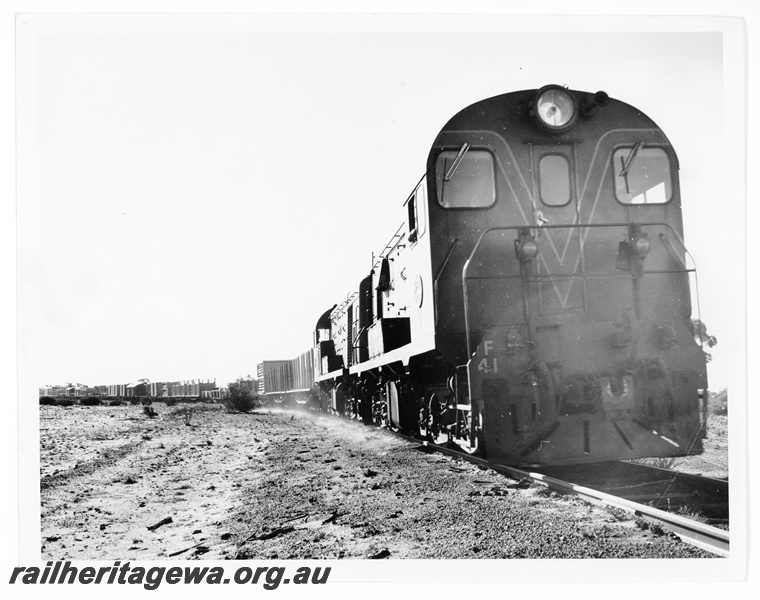 P10532
F class 41 diesel locomotive and a sister locomotive hauling the 'Leonora Rattler' on the KL line.
