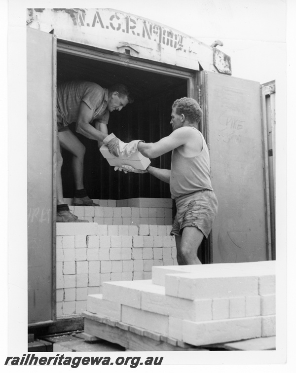 P10808
Loading LCL containers 3 of 3 images, workers loading bricks into WAGR container No 1004
