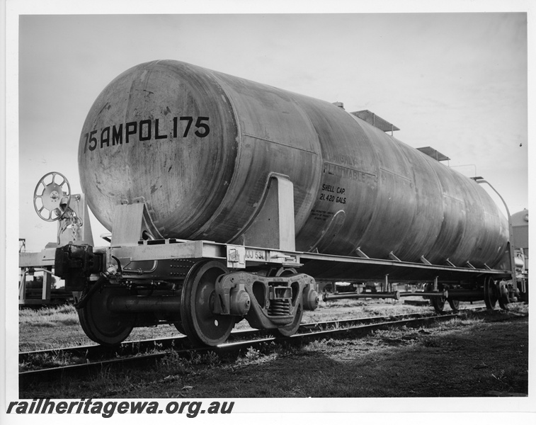 P10834
WJJ class 531 tanker wagon, with 