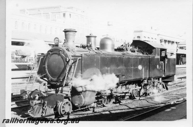 P11001
DD class 594, Perth Station, front and side view
