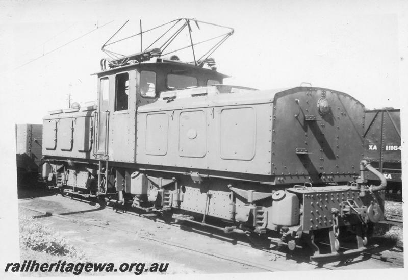P11019
SEC loco No.1 electric loco, side and front view
