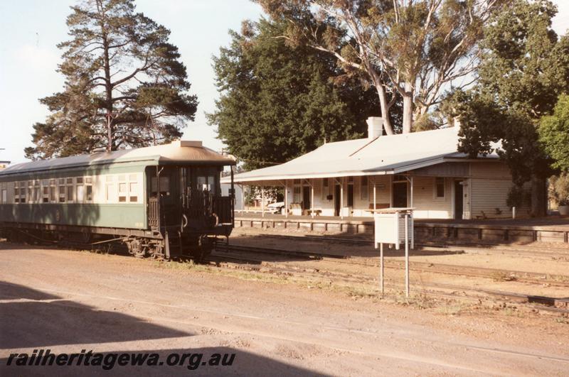 P11050
AM class 313, station building, Bridgetown, side and end view, taken during the CTM's' tour
