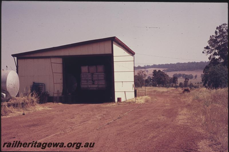 P11062
Goods shed, Boddington, PN line, end view
