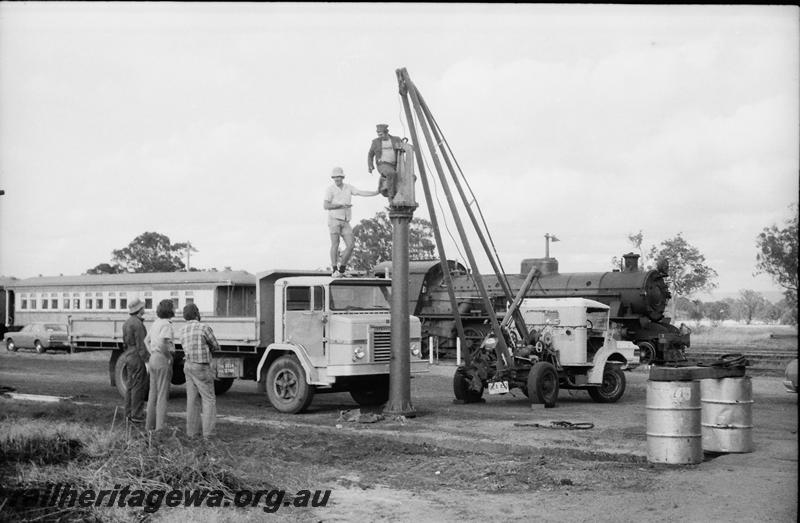 P11067
Water column, Pinjarra, SWR line, being erected by HVR members
