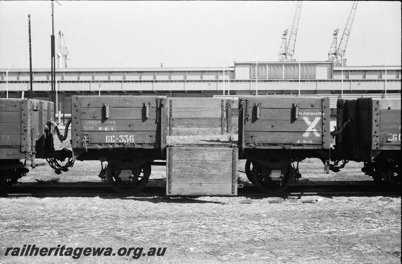 P11095
GC class 336 with steel underframe, Fremantle, side view with open door
