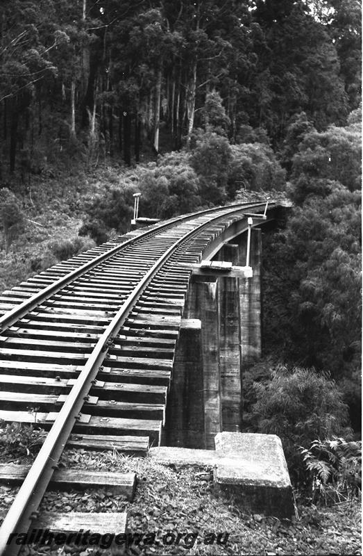 P11132
Bridge at Eastbrook, Pemberton, PP line, view of deck looking along the track
