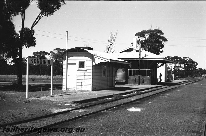 P11194
Station buildings, ladies waiting room, 